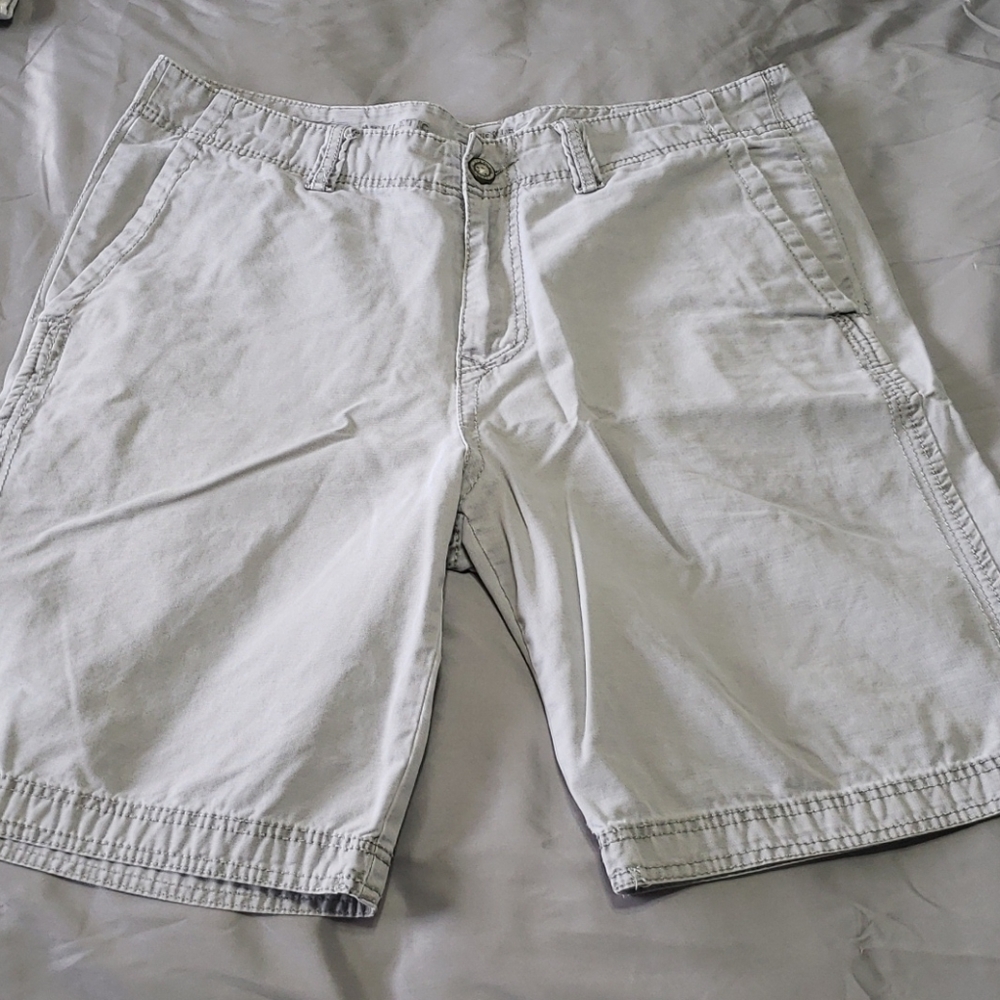 Buckle Black shorts